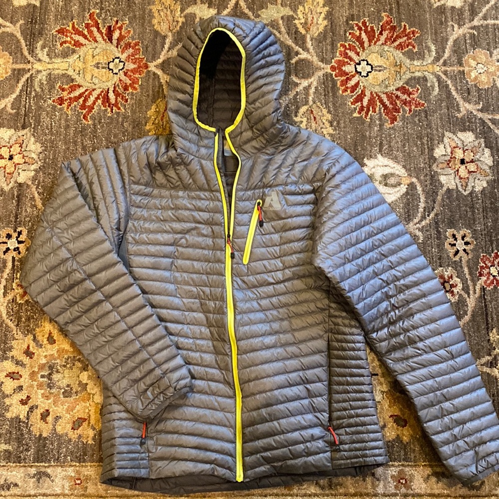 Eddie Bauer first Ascent MENS LARGE TALL jacket